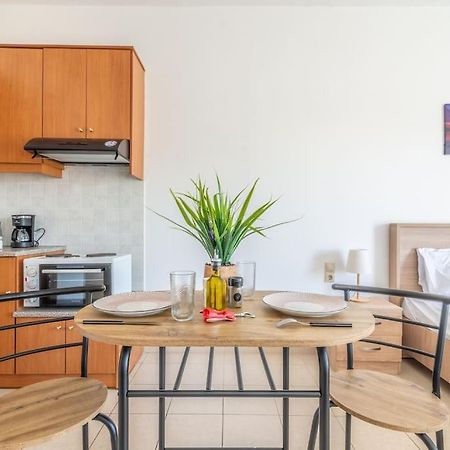 Urban Apt Next University 4 Heraklion  Екстер'єр фото